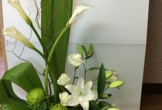 30- lys blanc,tige orchidée,anthurium,hydrangé