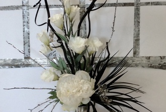 vase chrome, pivoine,lisianthus fleurs bijoux